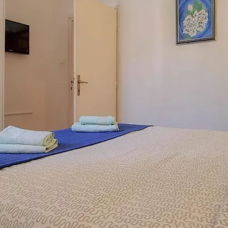 Libera Three Apartamento *